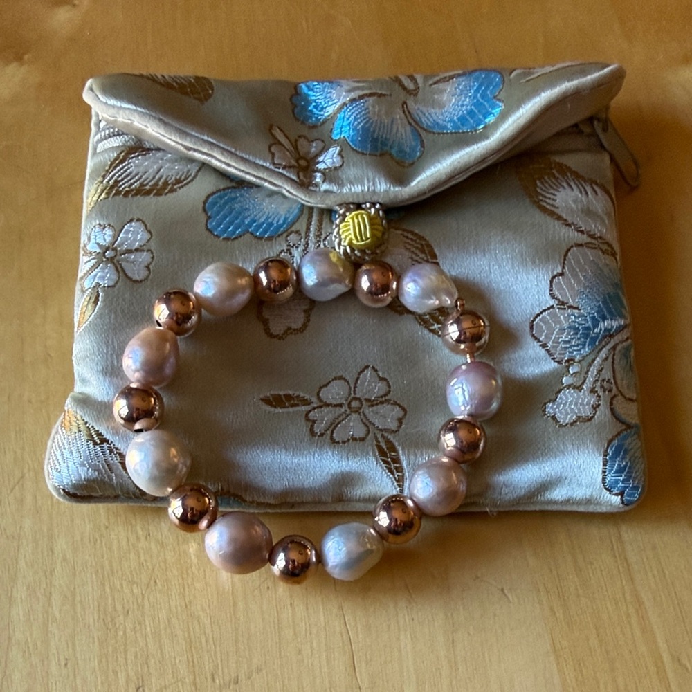 Honors Baroque Pearl and Rose Gold Bead Bracelet w/ magnetic closure